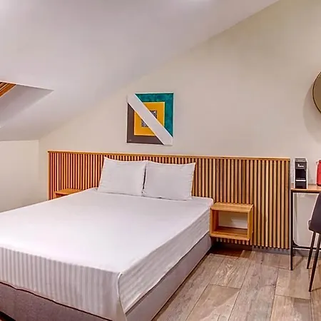 Forty One Hotell 3*