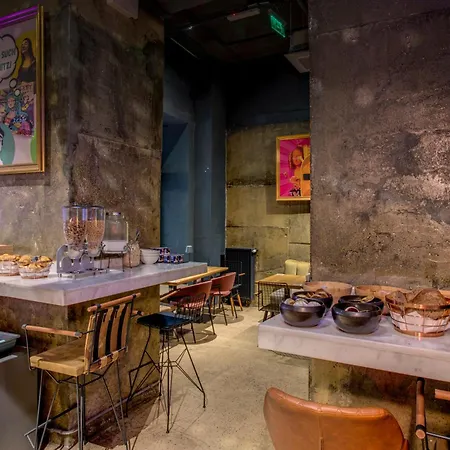 Forty One 3* بوخارست